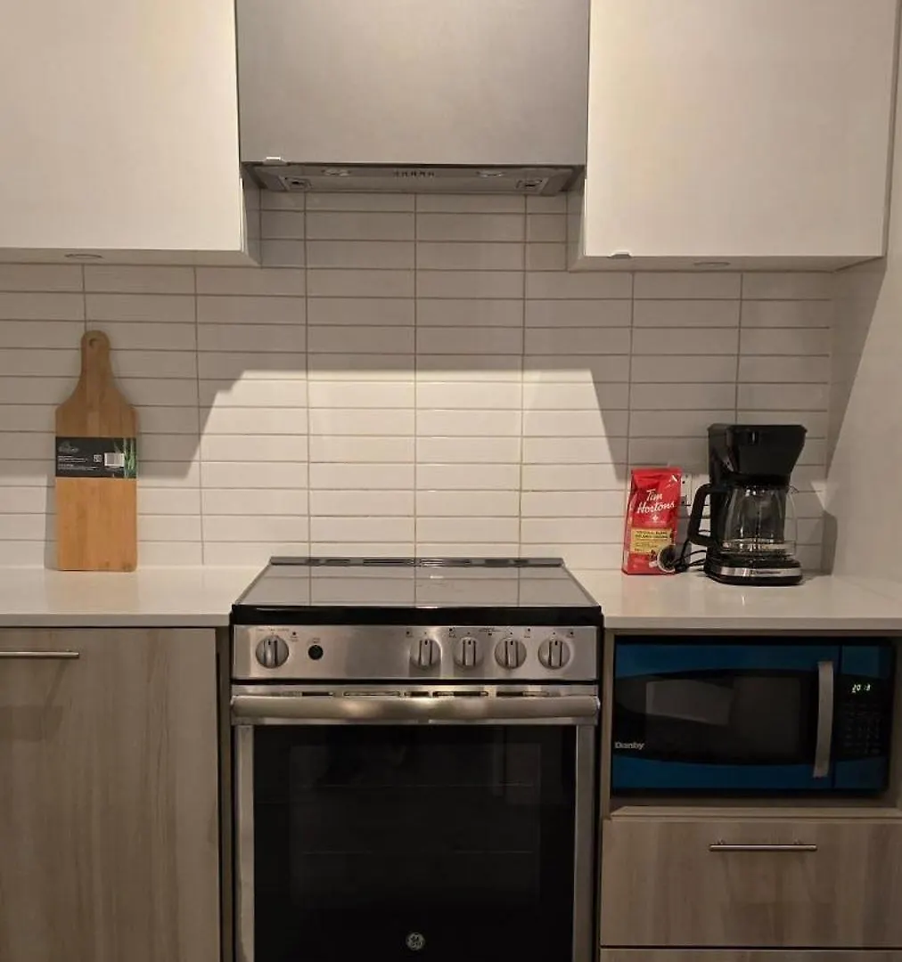 Royal Bnb 1 Bed 1 Den Pristine Downtown Toronto Retreat 公寓