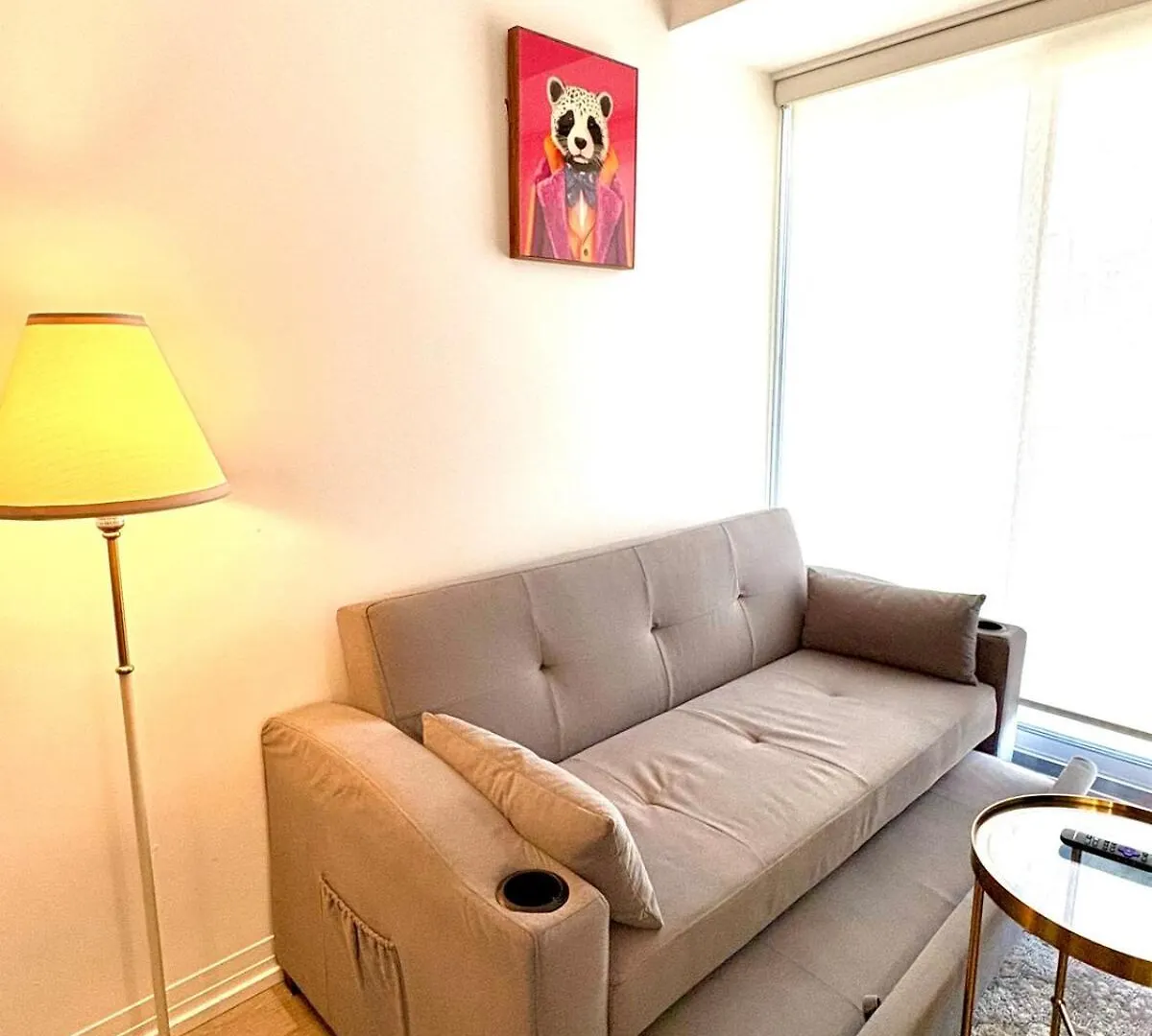 Royal Bnb 1 Bed 1 Den Pristine Downtown Toronto Retreat 公寓